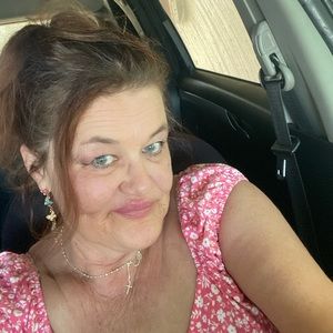 Meet your Posher, Stacey